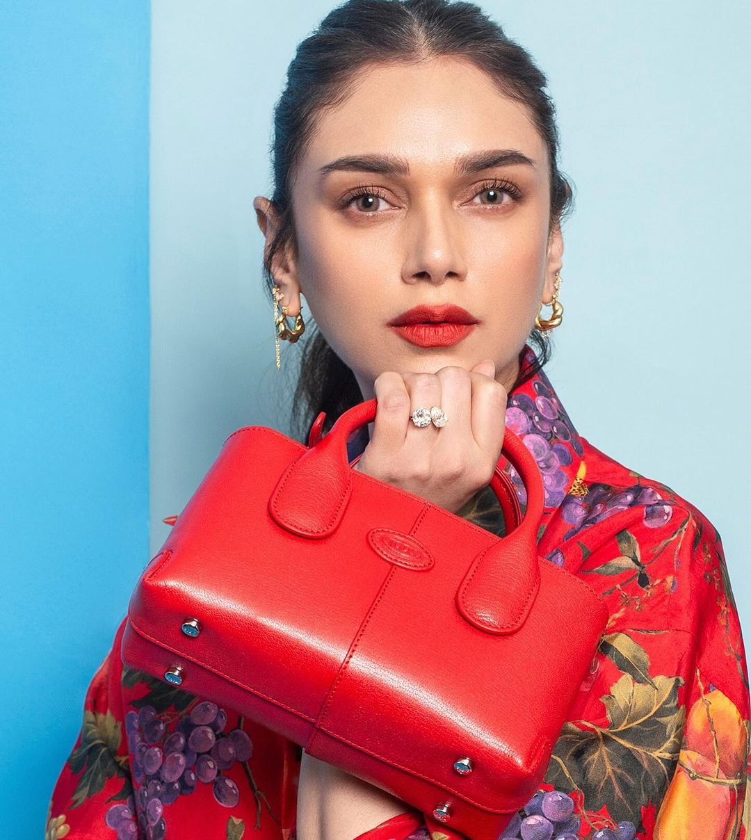 SOUTH INDIAN ACTRESS ADITI RAO HYDARI PHOTO SHOOT IN RED DRESS 11